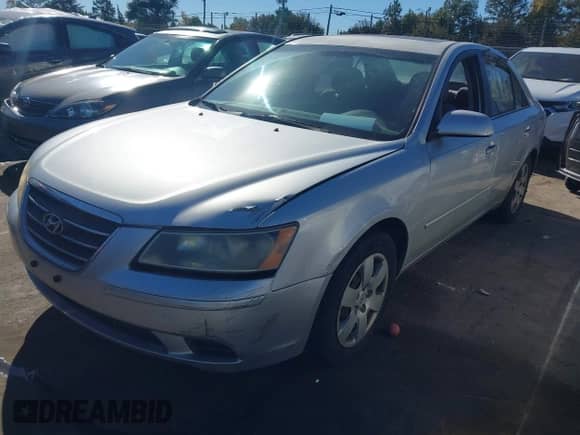 2009 Hyundai Sonata GLS with VIN 5NPET46CX9H434299, listed as a IAAI auction lot 43527897 with 144,792 mi miles and . Bid and sale history available at DreamBid. Image 2.