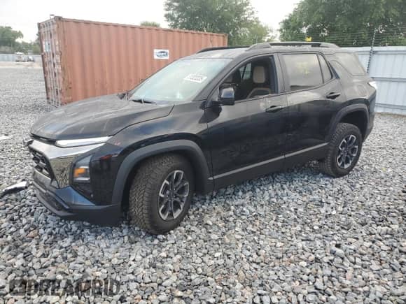 2025 Chevrolet Equinox FWD ACTIV z VIN 3GNAXKEG5SL175634, wystawiony jako Copart lot #51323335 z przebiegiem 4 494 mil mil oraz Szkoda całkowita • Salvage title. Historia ofert i sprzedaży dostępna na DreamBid. Obrazek 1.