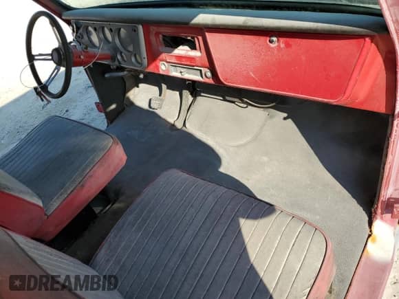 1967 Chevrolet Suburban with VIN CS157Z148544, listed as a Copart auction lot 46602295 with 7,462 mi miles and Non repairable. Bid and sale history available at DreamBid. Image 8.