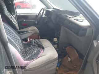 1993 Dodge Caravan Grand SE with VIN 1B4GH44R4PX759305, listed as a IAAI auction lot 42709077 with 206,919 mi miles and . Bid and sale history available at DreamBid. Image 5.