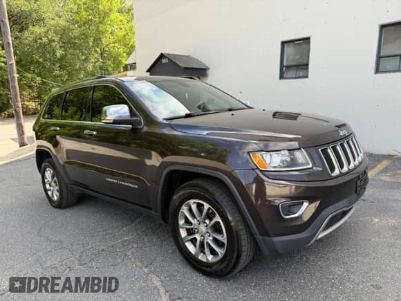 2016 Jeep Grand Cherokee Limited with VIN 1C4RJFBG3GC498236, listed as a Copart auction lot 66247235 with 199,389 mi miles and Clean title. Bid and sale history available at DreamBid. Image 1.
