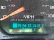 2002 Chevrolet Silverado 1500 LS с VIN 2GCEC19V021244756, выставлен на аукционе IAAI как лот 42336411 с пробегом 192 041 миль миль и . История ставок и продаж доступна на DreamBid. Изображение 16.