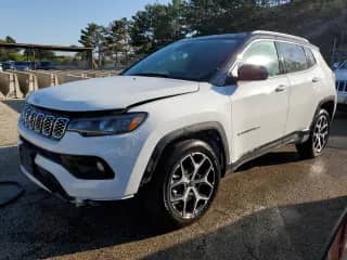 2025 Jeep Compass Limited с VIN 3C4NJDCN9ST621518, выставлен на аукционе Copart как лот 84233955 с пробегом 412 миль миль и Списание • Salvage title. История ставок и продаж доступна на DreamBid. Изображение 1.