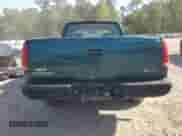 1998 GMC Sierra 1500 z VIN 1GTEC19W4WE521888, wystawiony jako Copart lot #53161505 z przebiegiem 985 004 mil mil oraz Szkoda całkowita • Salvage title. Historia ofert i sprzedaży dostępna na DreamBid. Obrazek 6.