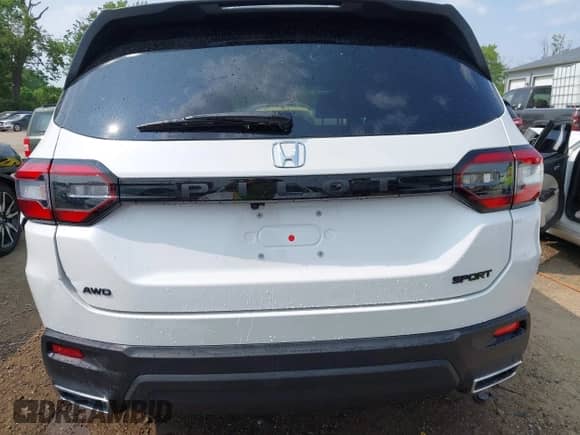 2025 Honda Pilot Sport с VIN 5FNYG1H38SB028426, выставлен на аукционе IAAI как лот 42474119 с пробегом 3 134 миль миль и . История ставок и продаж доступна на DreamBid. Изображение 16.