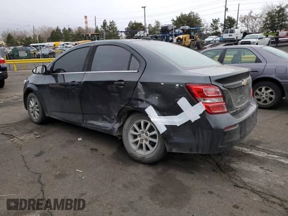 2018 Chevrolet Sonic LT с VIN 1G1JD5SB5J4128516, выставлен на аукционе Copart как лот 48971725 с пробегом 110 391 миль миль и Списание • Salvage title. История ставок и продаж доступна на DreamBid. Изображение 2.