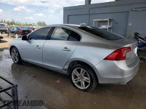 2014 Volvo S60 T5 с VIN YV1612FS2E2289562, выставлен на аукционе Copart как лот 70878145 с пробегом Не указан миль и Чистый • Clean title. История ставок и продаж доступна на DreamBid. Изображение 2.
