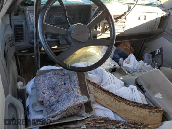 1993 Chevrolet Blazer с VIN 1GNDT13W3P2162256, выставлен на аукционе Copart как лот 41904865 с пробегом 191 390 миль миль и Списание • Salvage title. История ставок и продаж доступна на DreamBid. Изображение 8.