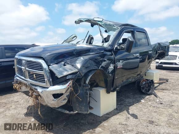 2010 Dodge 2500 ST with VIN 3D7UT2CL8AG146899, listed as a IAAI auction lot 42700008 with 417,673 mi miles and . Bid and sale history available at DreamBid. Image 18.