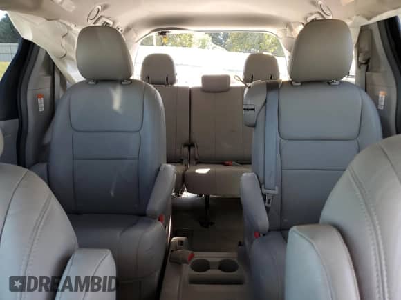 2015 Toyota Sienna LE with VIN 5TDKK3DC1FS602128, listed as a Copart auction lot 81999585 with 134,271 mi miles and Salvage title. Bid and sale history available at DreamBid. Image 10.
