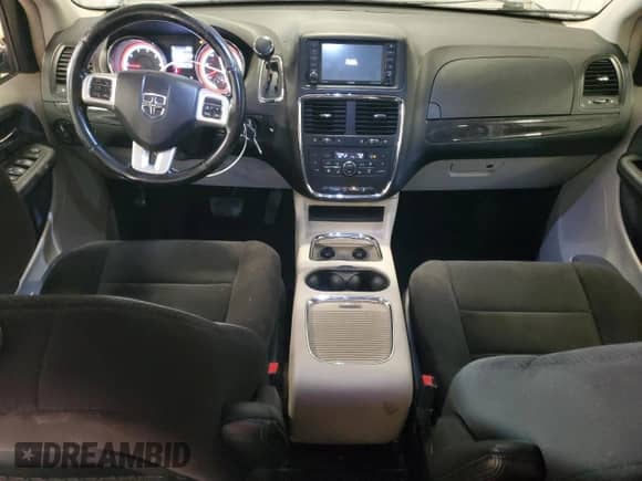 2012 Dodge Grand Caravan Crew with VIN 2C4RDGDG4CR292421, listed as a Copart auction lot 82572925 with 123,677 mi miles and Salvage title. Bid and sale history available at DreamBid. Image 8.