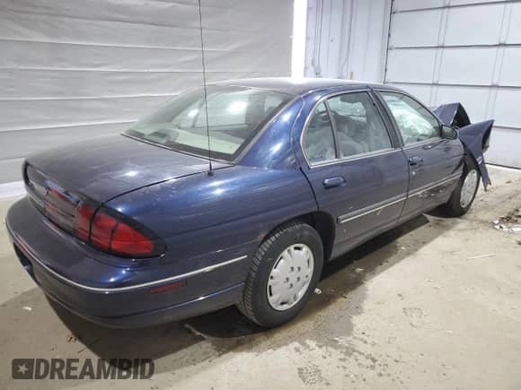2000 Chevrolet Lumina с VIN 2G1WL52J9Y1193911, выставлен на аукционе Copart как лот 53513925 с пробегом 54 935 миль миль и Списание • Salvage title. История ставок и продаж доступна на DreamBid. Изображение 3.
