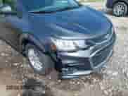 2019 Chevrolet Sonic LT z VIN 1G1JD5SBXK4119294, wystawiony jako IAAI lot #42595463 z przebiegiem 162 051 mil mil oraz . Historia ofert i sprzedaży dostępna na DreamBid. Obrazek 6.