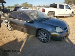 2005 Dodge Neon SXT z VIN 1B3ES56C85D173281, wystawiony jako Copart lot #77182794 z przebiegiem 181 154 mil mil oraz Szkoda całkowita • Salvage title. Historia ofert i sprzedaży dostępna na DreamBid. Obrazek 4.