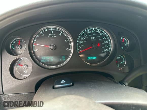 2013 Chevrolet Suburban LT с VIN 1GNSKJE78DR138778, выставлен на аукционе Copart как лот 70401275 с пробегом 100 121 миль миль и Чистый • Clean title. История ставок и продаж доступна на DreamBid. Изображение 8.