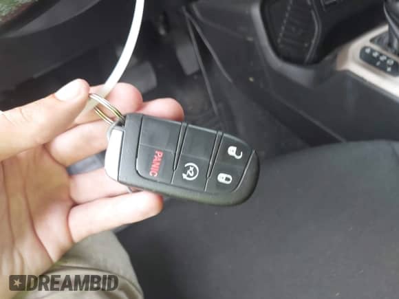 2017 Jeep Renegade Latitude с VIN ZACCJABB2HPG41882, выставлен на аукционе IAAI как лот 42461752 с пробегом 68 426 миль миль и . История ставок и продаж доступна на DreamBid. Изображение 11.