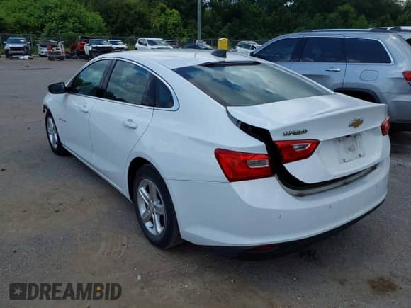 2021 Chevrolet Malibu LS z VIN 1G1ZC5ST8MF083160, wystawiony jako IAAI lot #43133013 z przebiegiem 48 517 mil mil oraz . Historia ofert i sprzedaży dostępna na DreamBid. Obrazek 3.