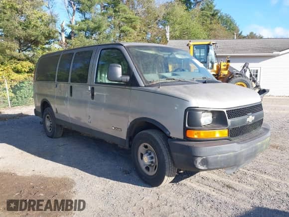 2005 Chevrolet Express Passenger с VIN 1GAHG35U551157075, выставлен на аукционе IAAI как лот 43424175 с пробегом 148 901 миль миль и . История ставок и продаж доступна на DreamBid. Изображение 1.