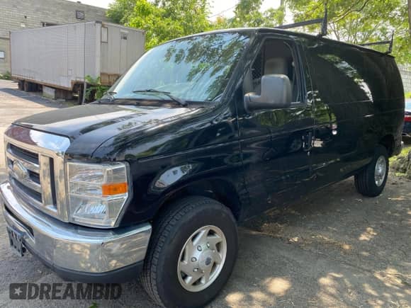 2014 Ford Econoline Cargo Commercial z VIN 1FTNE2EW6EDA32631, wystawiony jako Copart lot #80474665 z przebiegiem 160 495 mil mil oraz Czysty tytuł • Clean title. Historia ofert i sprzedaży dostępna na DreamBid. Obrazek 2.
