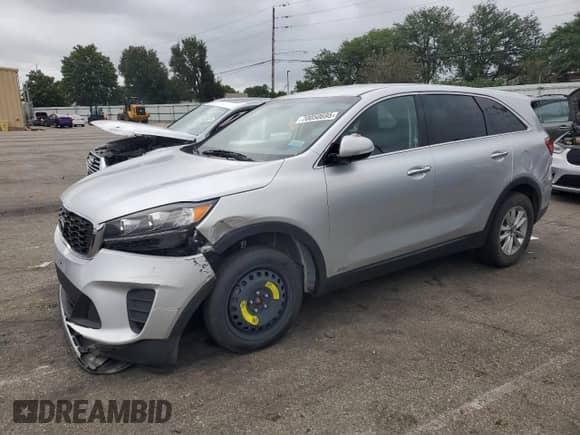 2020 Kia Sorento LX с VIN 5XYPGDA51LG622410, выставлен на аукционе Copart как лот 70050695 с пробегом 124 640 миль миль и Чистый • Clean title. История ставок и продаж доступна на DreamBid. Изображение 1.