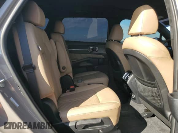 2025 Kia Sorento X-Line SX with VIN 5XYRKDJF1SG354554, listed as a Copart auction lot 81431955 with 8,355 mi miles and Salvage title. Bid and sale history available at DreamBid. Image 11.