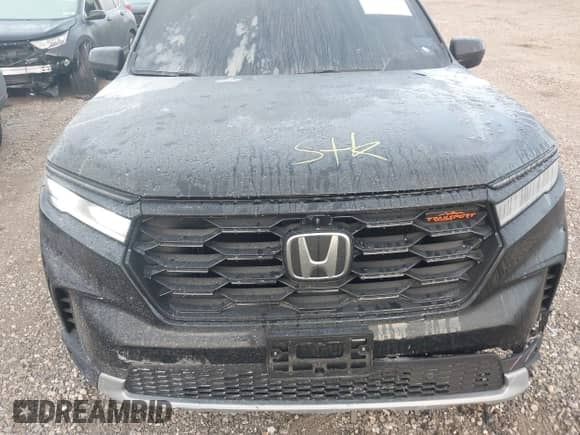 2025 Honda Pilot TrailSport с VIN 5FNYG1H65SB026501, выставлен на аукционе IAAI как лот 43130383 с пробегом 13 813 миль миль и . История ставок и продаж доступна на DreamBid. Изображение 6.