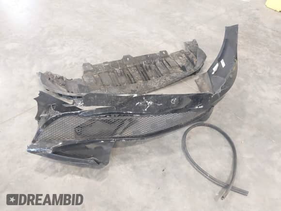 2016 Mercedes-Benz CLA 250 with VIN WDDSJ4GB0GN387060, listed as a IAAI auction lot 42494463 with 116,350 mi miles and . Bid and sale history available at DreamBid. Image 12.