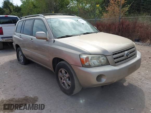 2004 Toyota Highlander with VIN JTEGP21A640003452, listed as a IAAI auction lot 43380873 with 95,939 mi miles and . Bid and sale history available at DreamBid. Image 1.