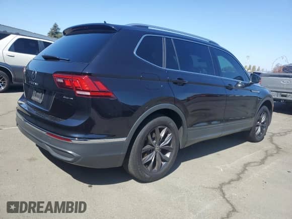 2022 Volkswagen Tiguan SE z VIN 3VV2B7AX3NM026489, wystawiony jako Copart lot #81890095 z przebiegiem 78 272 mil mil oraz Szkoda całkowita • Salvage title. Historia ofert i sprzedaży dostępna na DreamBid. Obrazek 3.