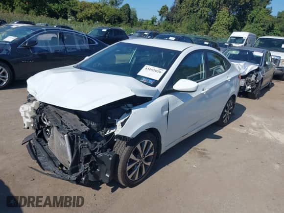 2017 Hyundai Accent SE z VIN KMHCT4AE6HU346821, wystawiony jako IAAI lot #43192026 z przebiegiem 115 969 mil mil oraz . Historia ofert i sprzedaży dostępna na DreamBid. Obrazek 18.