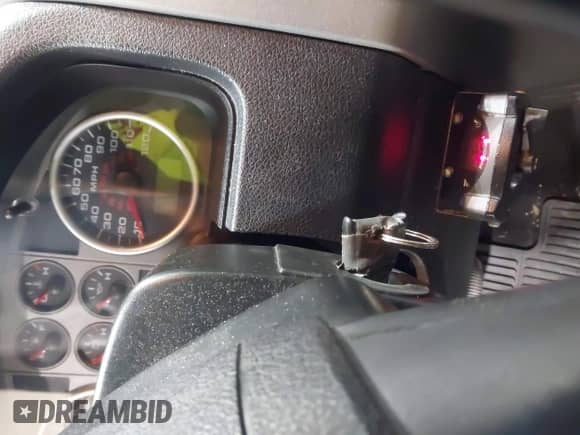 2007 Ford F-150 XLT с VIN 1FTPW145X7FA63588, выставлен на аукционе IAAI как лот 43443805 с пробегом 184 191 миль миль и . История ставок и продаж доступна на DreamBid. Изображение 11.