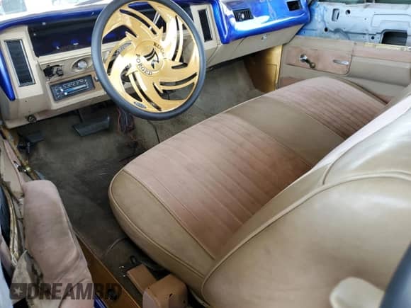1976 Chevrolet Impala с VIN 1L47V61181699, выставлен на аукционе Copart как лот 57303234 с пробегом Не указан миль и Списание • Salvage title. История ставок и продаж доступна на DreamBid. Изображение 8.