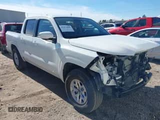 2024 Nissan Frontier SV with VIN 1N6ED1EJ3RN672813, listed as a IAAI auction lot 41272489 with 9,231 mi miles and . Bid and sale history available at DreamBid. Image 1.