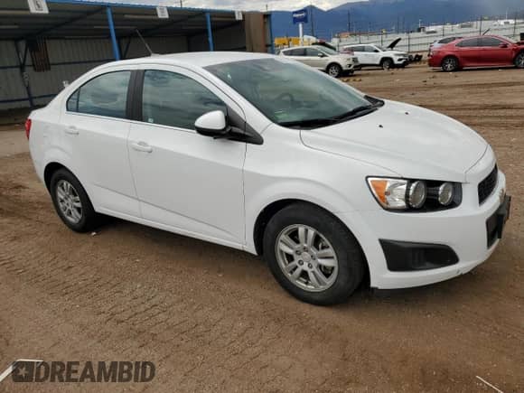 2014 Chevrolet Sonic LT с VIN 1G1JD5SB7E4205165, выставлен на аукционе Copart как лот 65287705 с пробегом 92 989 миль миль и Чистый • Clean title. История ставок и продаж доступна на DreamBid. Изображение 4.