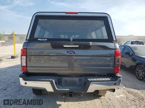 2020 Ford F-250 XL z VIN 1FT7W2BN3LEE94055, wystawiony jako Copart lot #61569575 z przebiegiem 117 734 mil mil oraz Szkoda całkowita • Salvage title. Historia ofert i sprzedaży dostępna na DreamBid. Obrazek 6.