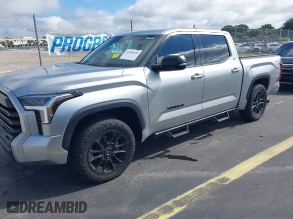 2023 Toyota Tundra SR5 with VIN 5TFLA5DB6PX061275, listed as a IAAI auction lot 43204024 with 31,863 mi miles and . Bid and sale history available at DreamBid. Image 2.