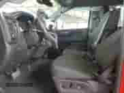 2025 Chevrolet Silverado 2500HD Custom z VIN 1GC4KME7XSF104407, wystawiony jako Copart lot #63369325 z przebiegiem 15 393 mil mil oraz Szkoda całkowita • Salvage title. Historia ofert i sprzedaży dostępna na DreamBid. Obrazek 7.