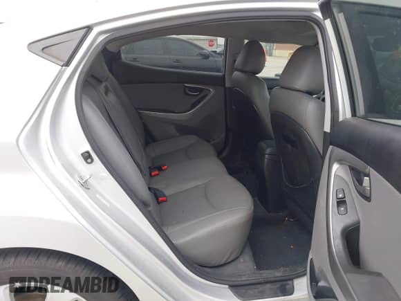 2013 Hyundai Elantra GLS z VIN KMHDH4AE9DU627379, wystawiony jako IAAI lot #42373848 z przebiegiem 122 490 mil mil oraz . Historia ofert i sprzedaży dostępna na DreamBid. Obrazek 8.