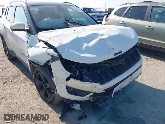 2019 Jeep Compass Altitude z VIN 3C4NJCBB2KT832402, wystawiony jako IAAI lot #41054965 z przebiegiem 84 804 mil mil oraz . Historia ofert i sprzedaży dostępna na DreamBid. Obrazek 6.