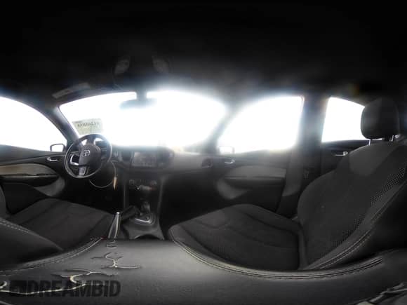 2016 Dodge Dart SXT Sport Rallye z VIN 1C3CDFFA3GD818768, wystawiony jako IAAI lot #41265858 z przebiegiem 189 327 mil mil oraz . Historia ofert i sprzedaży dostępna na DreamBid. Obrazek 19.