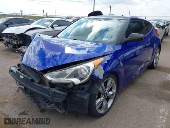 2012 Hyundai Veloster w/Black Int с VIN KMHTC6AD8CU067589, выставлен на аукционе IAAI как лот 43408833 с пробегом 159 802 миль миль и . История ставок и продаж доступна на DreamBid. Изображение 17.