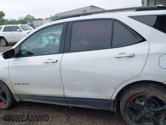 2022 Chevrolet Equinox Premier z VIN 3GNAXXEV9NS246534, wystawiony jako IAAI lot #42407091 z przebiegiem 73 213 mil mil oraz . Historia ofert i sprzedaży dostępna na DreamBid. Obrazek 14.