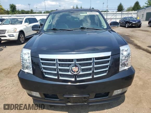 2013 Cadillac Escalade ESV Luxury с VIN 1GYS4HEF8DR354286, выставлен на аукционе Copart как лот 66899565 с пробегом 232 352 миль миль и Чистый • Clean title. История ставок и продаж доступна на DreamBid. Изображение 5.