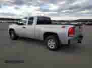 2013 GMC Sierra 1500 SLE z VIN 1GTR2VE78DZ265349, wystawiony jako Copart lot #89859005 z przebiegiem 157 185 mil mil oraz Czysty tytuł • Clean title. Historia ofert i sprzedaży dostępna na DreamBid. Obrazek 2.