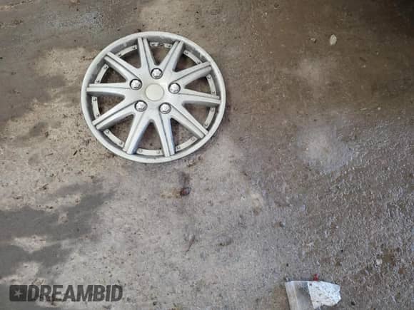 2010 Hyundai Accent GLS с VIN KMHCN4ACXAU420532, выставлен на аукционе Copart как лот 84430095 с пробегом 215 211 миль миль и Списание • Salvage title. История ставок и продаж доступна на DreamBid. Изображение 12.