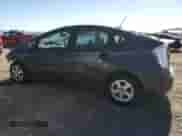 2010 Toyota Prius III z VIN JTDKN3DU7A1117885, wystawiony jako Copart lot #66390655 z przebiegiem 287 496 mil mil oraz Szkoda całkowita • Salvage title. Historia ofert i sprzedaży dostępna na DreamBid. Obrazek 2.