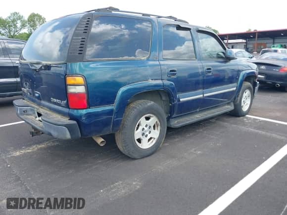 2004 Chevrolet Tahoe LS with VIN 1GNEK13Z64R283822, listed as a IAAI auction lot 42149381 with 240,624 mi miles and . Bid and sale history available at DreamBid. Image 4.