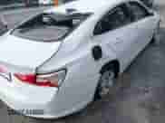 2018 Chevrolet Malibu LS z VIN 1G1ZB5ST7JF277595, wystawiony jako IAAI lot #43289380 z przebiegiem 62 729 mil mil oraz . Historia ofert i sprzedaży dostępna na DreamBid. Obrazek 20.