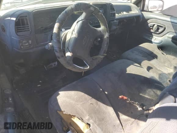 1996 Chevrolet Silverado 1500 with VIN 1GCEC19R0TE110221, listed as a Copart auction lot 80949385 with 566,496 mi miles and Non repairable. Bid and sale history available at DreamBid. Image 8.