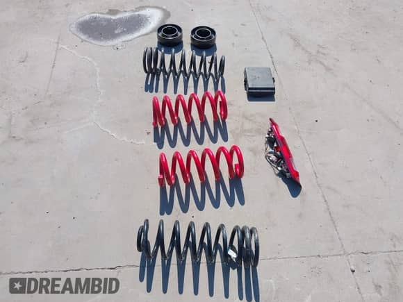 2013 Ram 1500 Express z VIN 1C6RR6FT0DS639403, wystawiony jako IAAI lot #43194312 z przebiegiem 127 825 mil mil oraz . Historia ofert i sprzedaży dostępna na DreamBid. Obrazek 12.